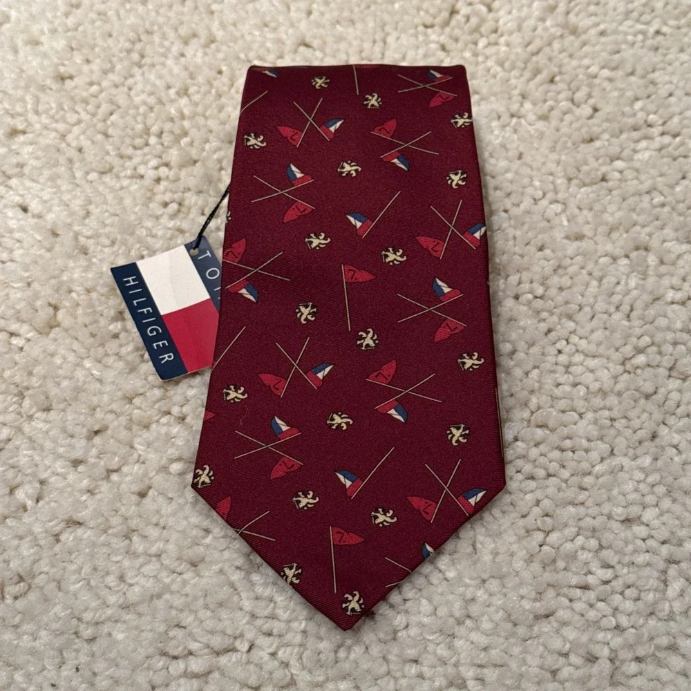 TOMMY HILFIGER Men's Necktie Italian Silk MADE IN USA.